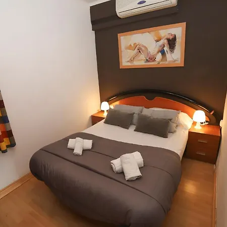 Διαμέρισμα Differentflats Santa Rosa Σαλού